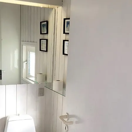 Holiday home Simplistic In Jutland With Swimming Pool Lokken